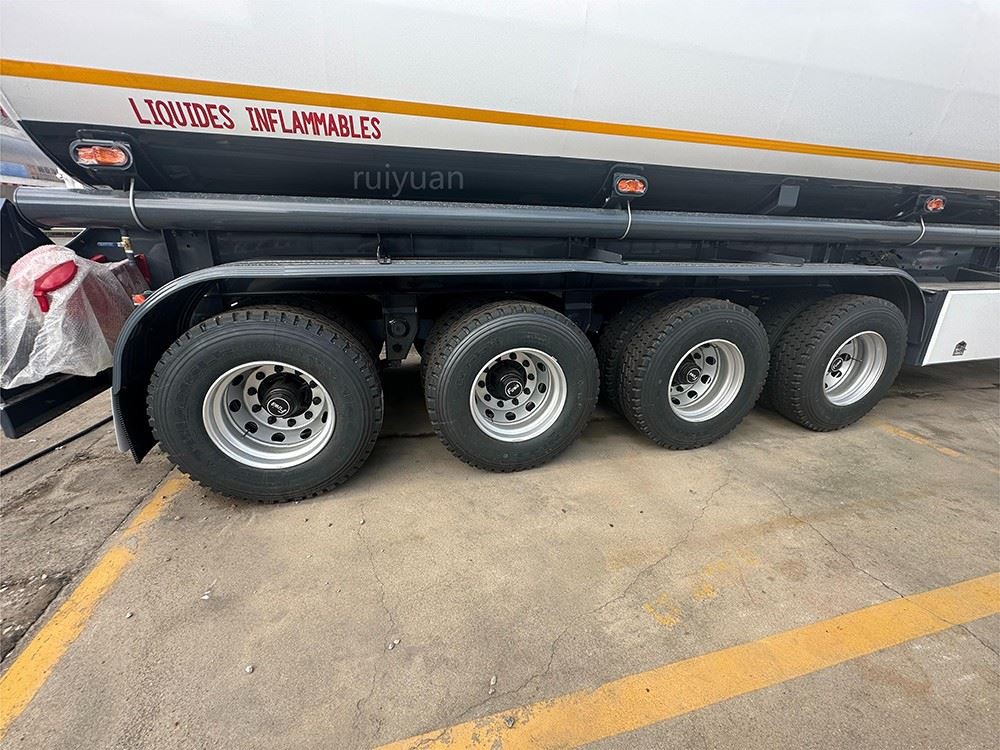 4-axle 50000L5 Compartments Carbon Steel Fuel Trailer